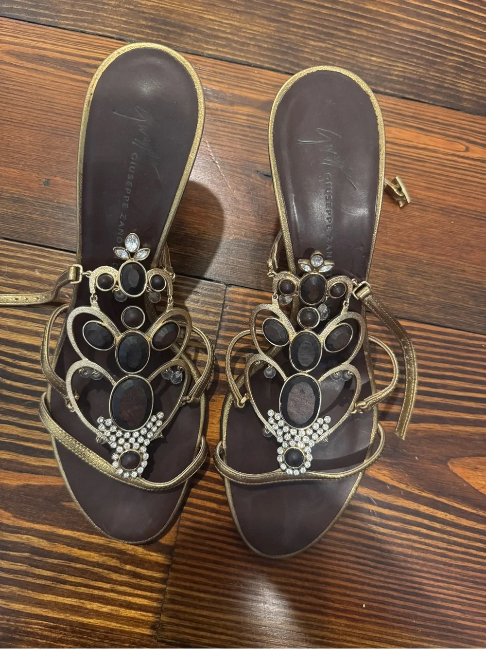 Women’s Giuseppe Zanotti Crystal/Gold Embellished Brown Gold Sandals Size 36 1/2 - Picture 3 of 5